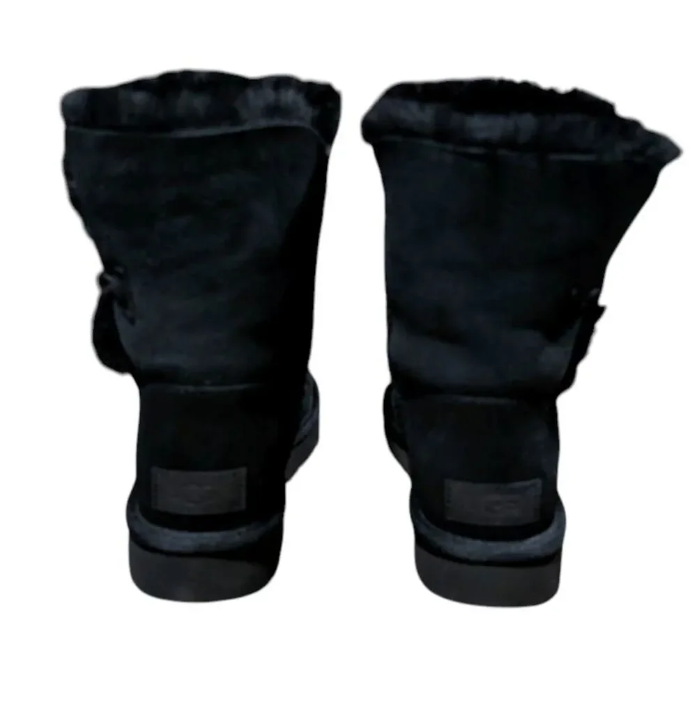 NWOB UGG Bailey Button Winter Boot In Black Size 5